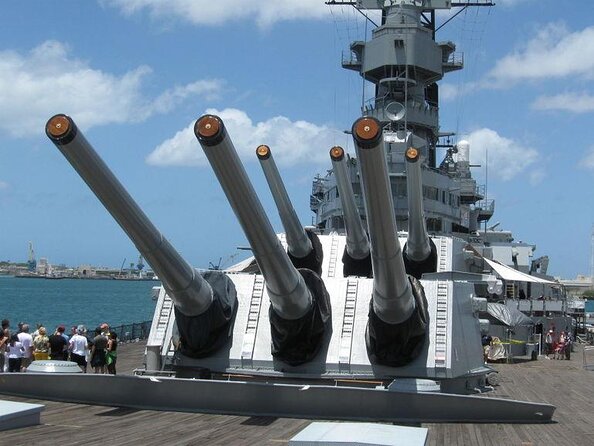 Deluxe Arizona Memorial and USS Missouri Battleship Tour - Key things that make this tour work