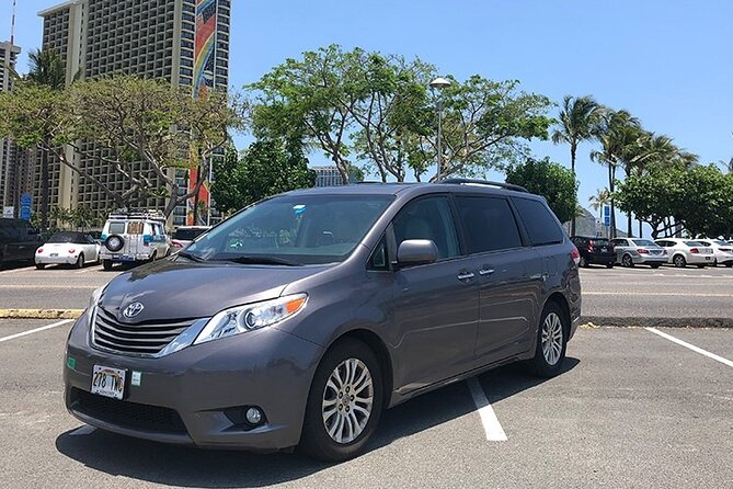 Honolulu Airport & Waikiki Hotels Private Transfer by Minivan (up to 5 people) - From Your Waikiki Hotel Back to HNL: The Same Ease, Reversed