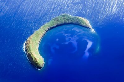 Maui: Eco-Friendly Molokini & Turtle Town Tour with Meals - Molokini crater snorkeling: why this stop is the main event