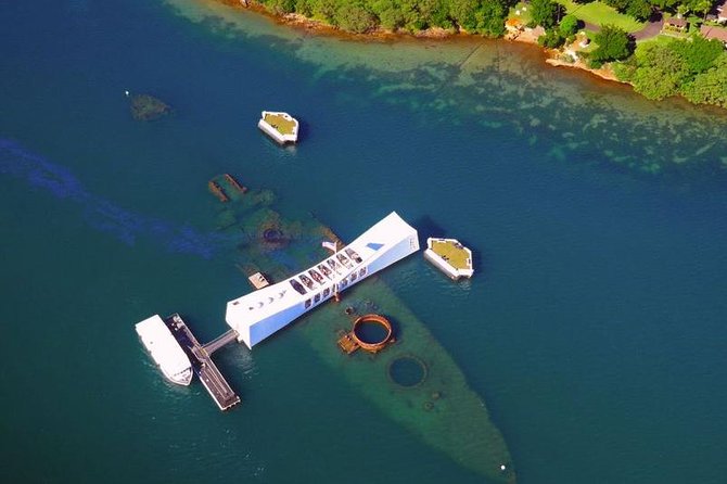 Oahu: Pearl Harbor Complete Experience Passport - Punchbowl Crater: the quiet pause that changes the tone
