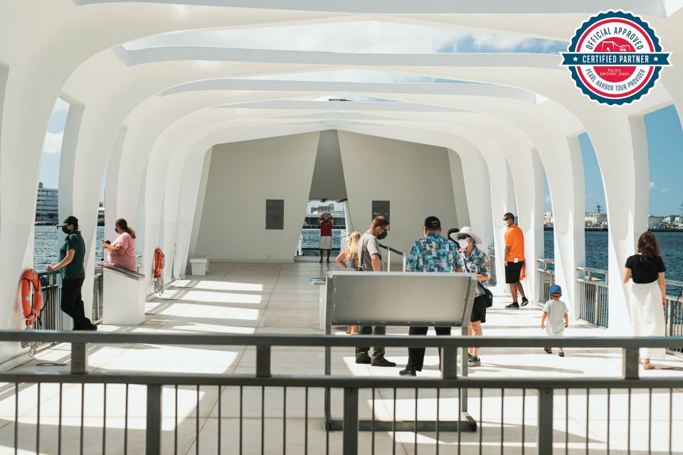 Oahu: Pearl Harbor Tour with USS Arizona Memorial - Punchbowl (National Memorial Cemetery of the Pacific): a quiet highlight