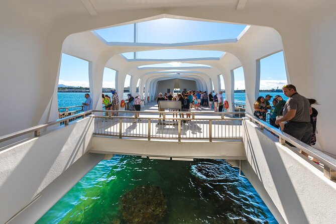 Pearl Harbor USS Arizona & Bowfin Submarine - Why this Pearl Harbor day works better than doing it solo