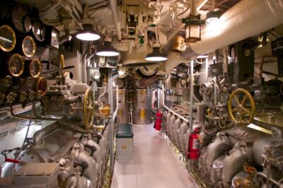 Pearl Harbor USS Arizona & Bowfin Submarine - USS Arizona Memorial: the boat ride, the memorial, and why the briefing matters