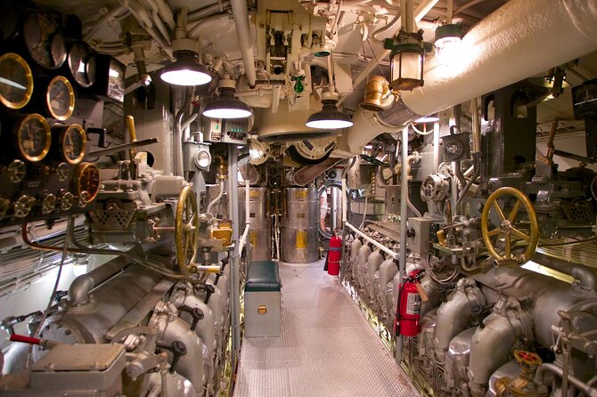 Pearl Harbor USS Arizona & Bowfin Submarine - USS Arizona Memorial: the boat ride, the memorial, and why the briefing matters
