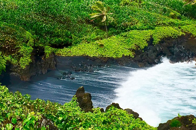 Private Road to Hana Tour - Ke‘anae Point and the lava-coast town vibe
