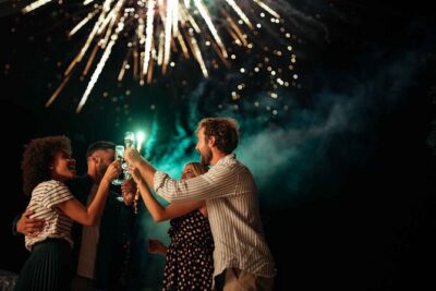 Waikiki Friday Fireworks Cruise Including Transportation - The $89 value: drinks, snacks, and transportation you don’t have to figure out